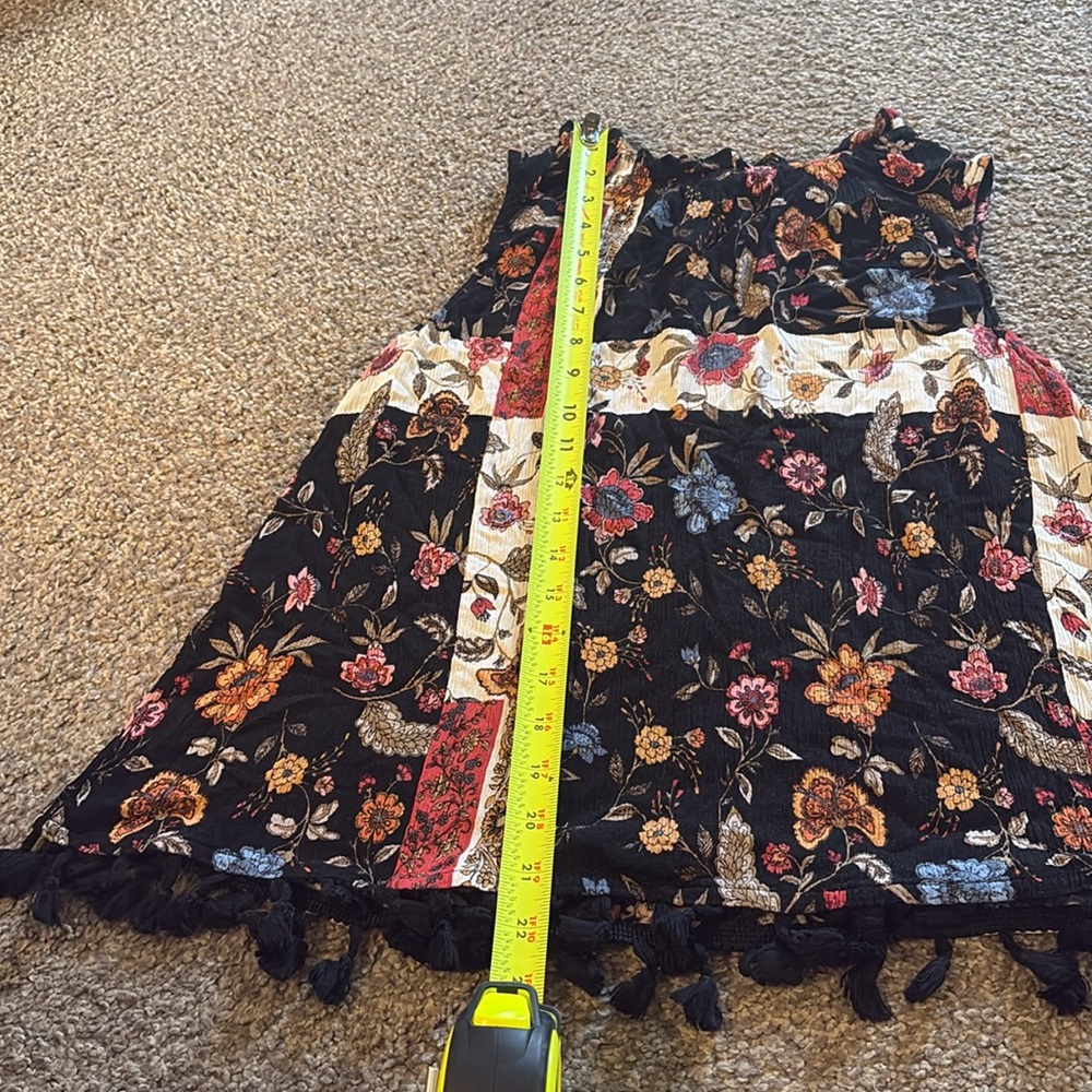 Style & Co Flower Tank Top with Details - Picture 5 of 8